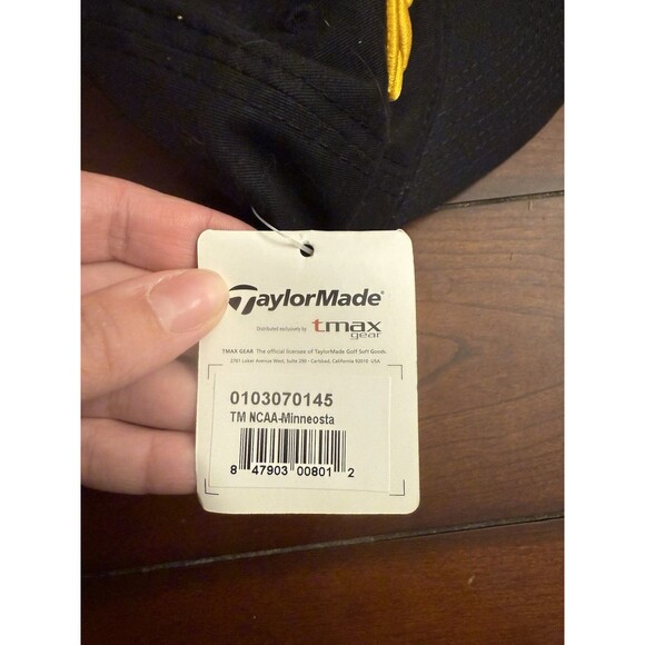 TaylorMade Golf University of Minnesota Adjustable Black and Gold Gophers Hat - Picture 5 of 6